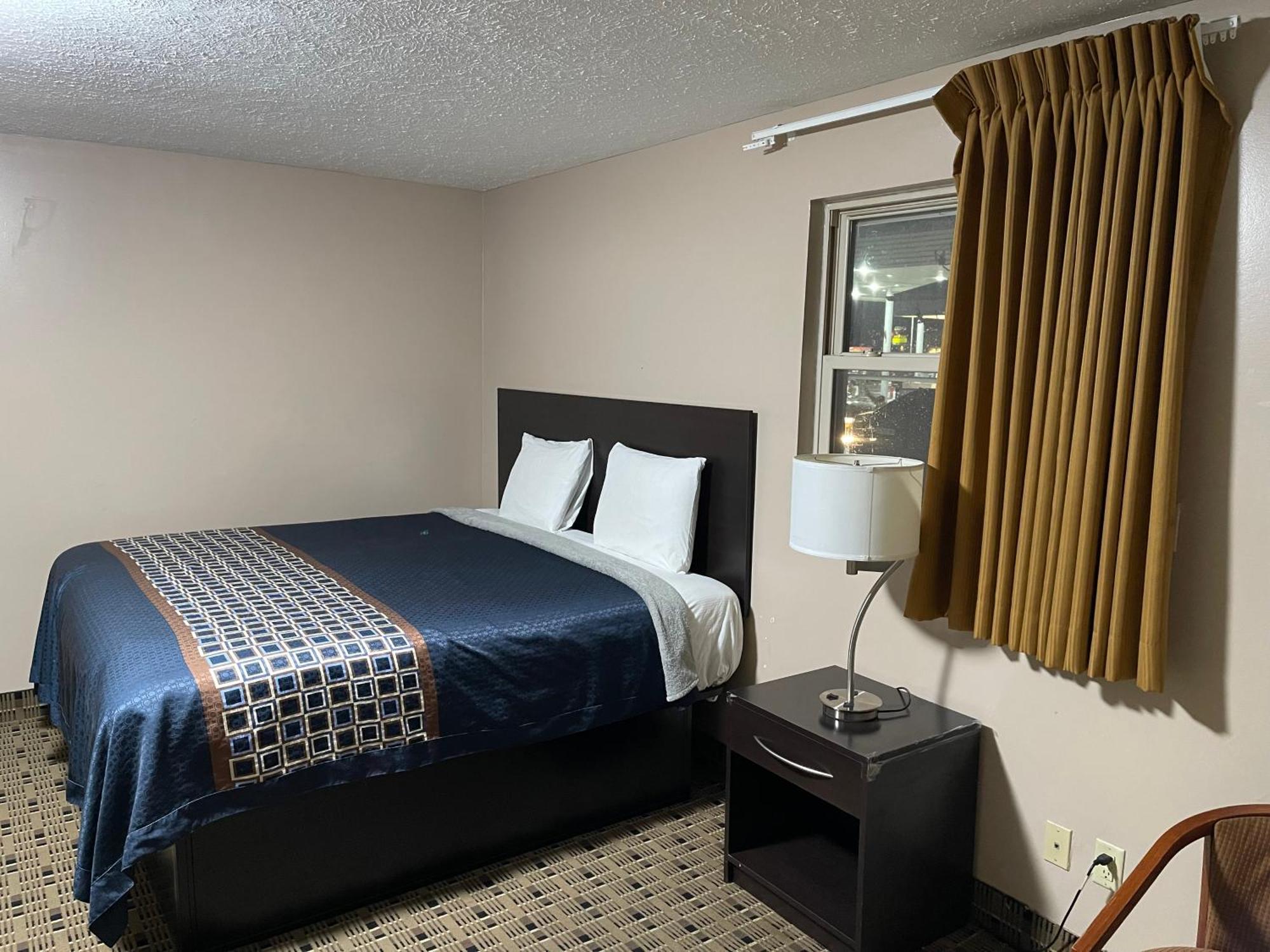 אשטבולה Economy Inn & Suites מראה חיצוני תמונה