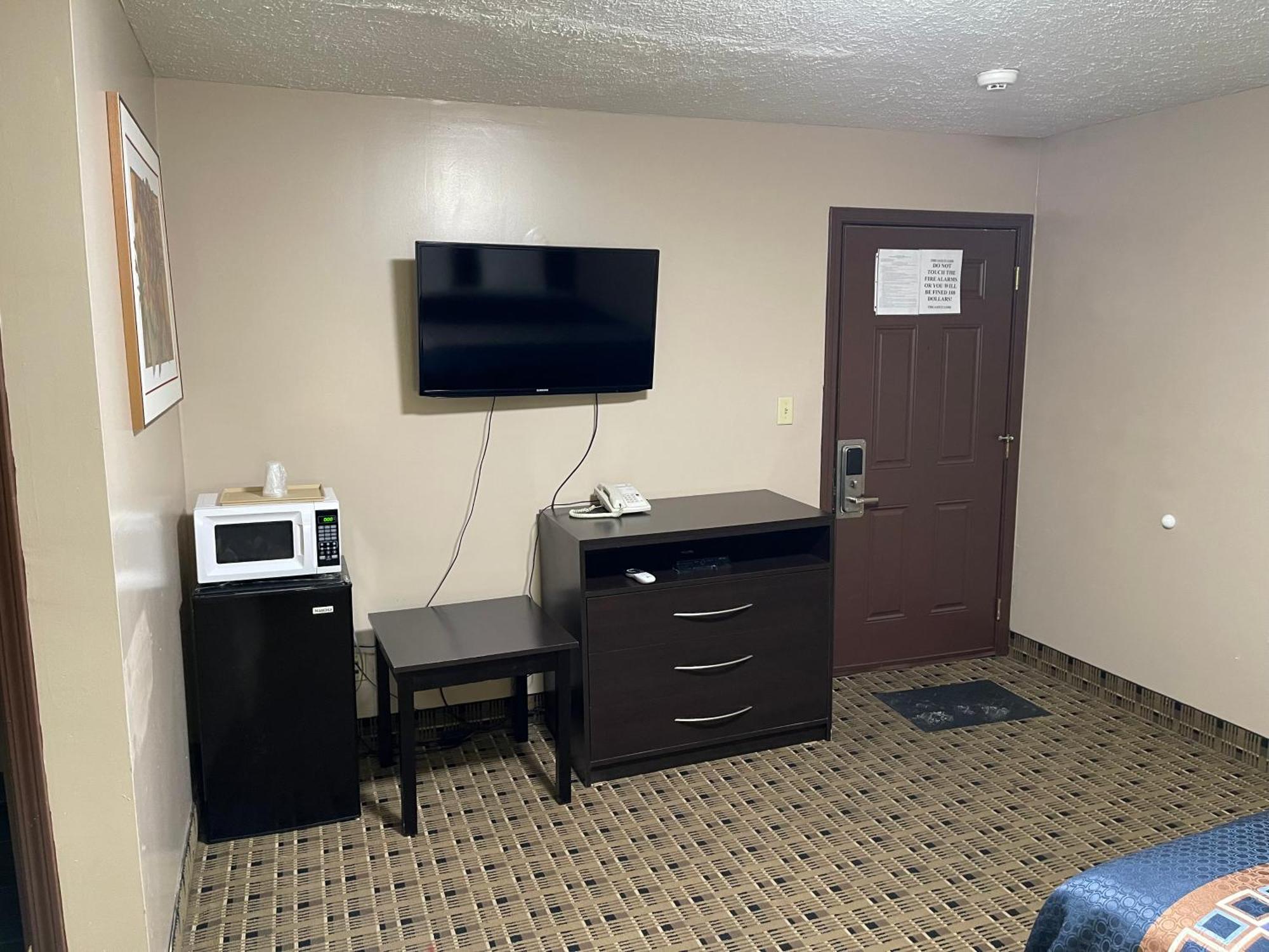 אשטבולה Economy Inn & Suites מראה חיצוני תמונה