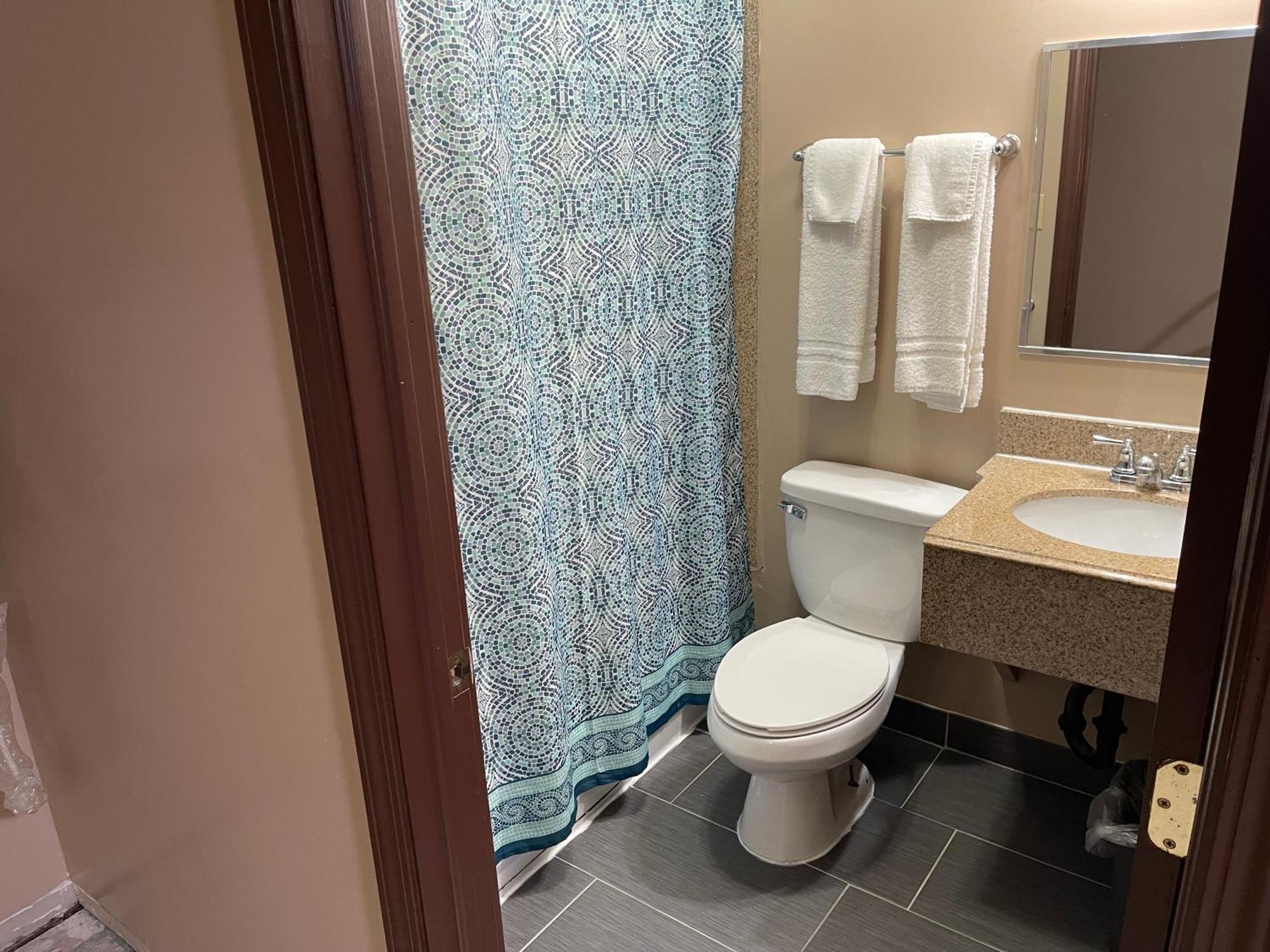 אשטבולה Economy Inn & Suites מראה חיצוני תמונה