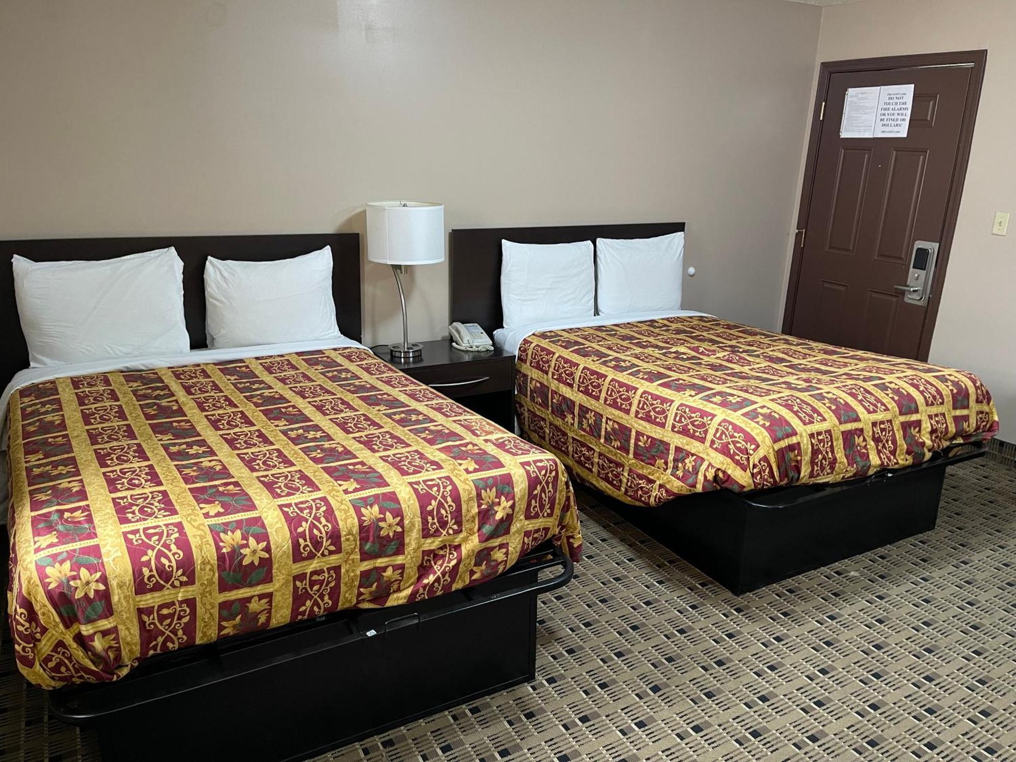 אשטבולה Economy Inn & Suites מראה חיצוני תמונה