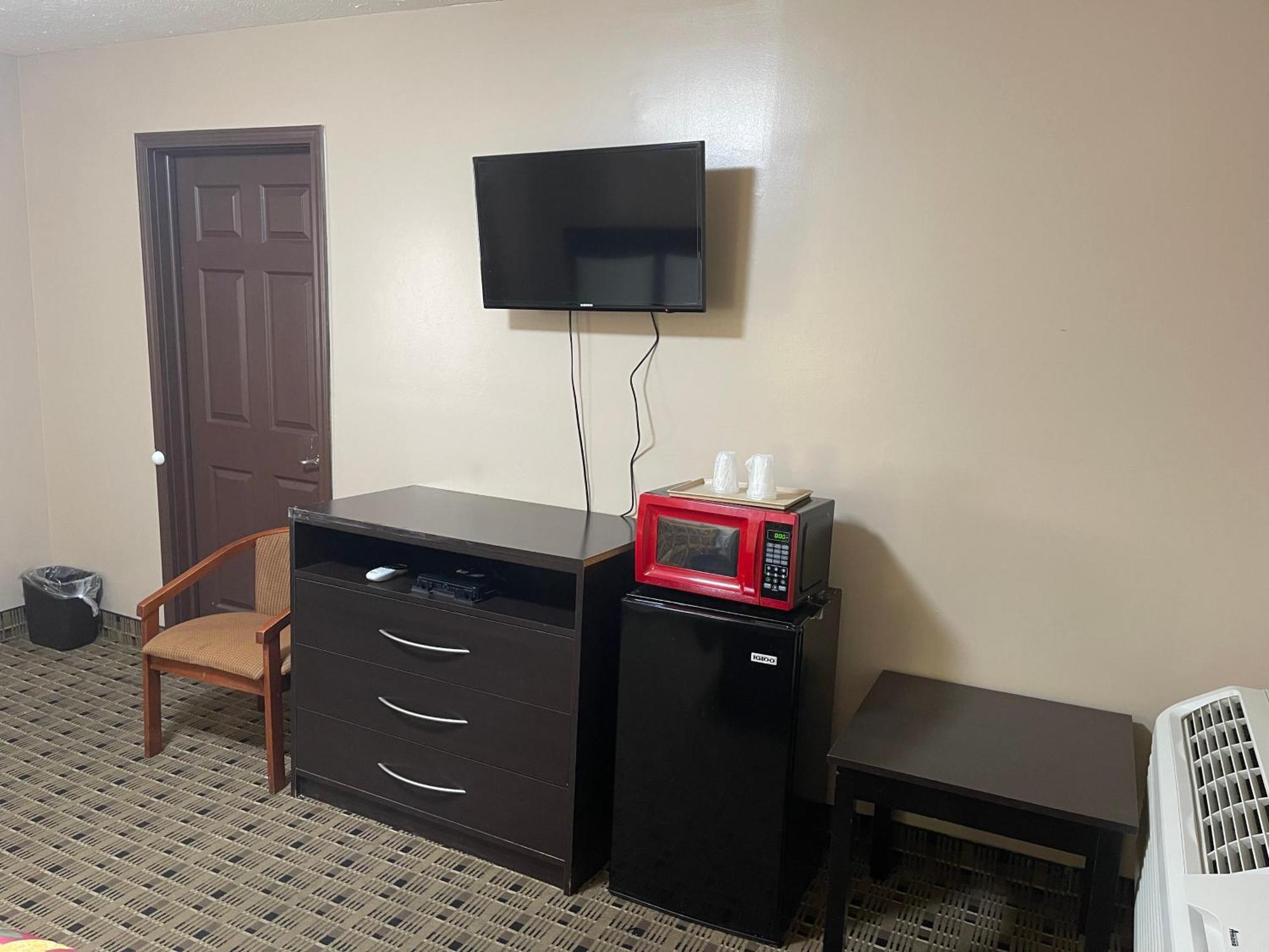 אשטבולה Economy Inn & Suites מראה חיצוני תמונה