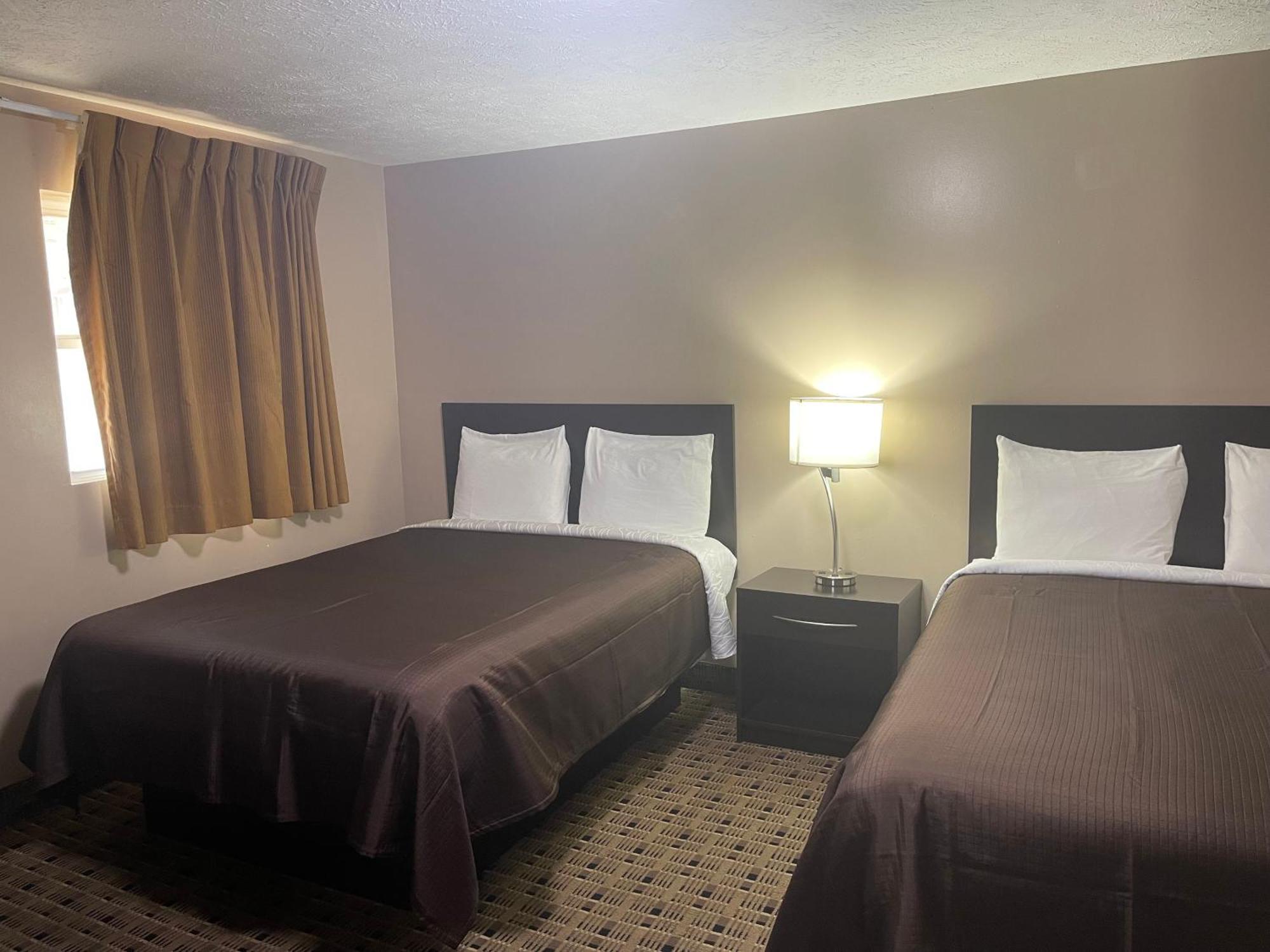 אשטבולה Economy Inn & Suites מראה חיצוני תמונה
