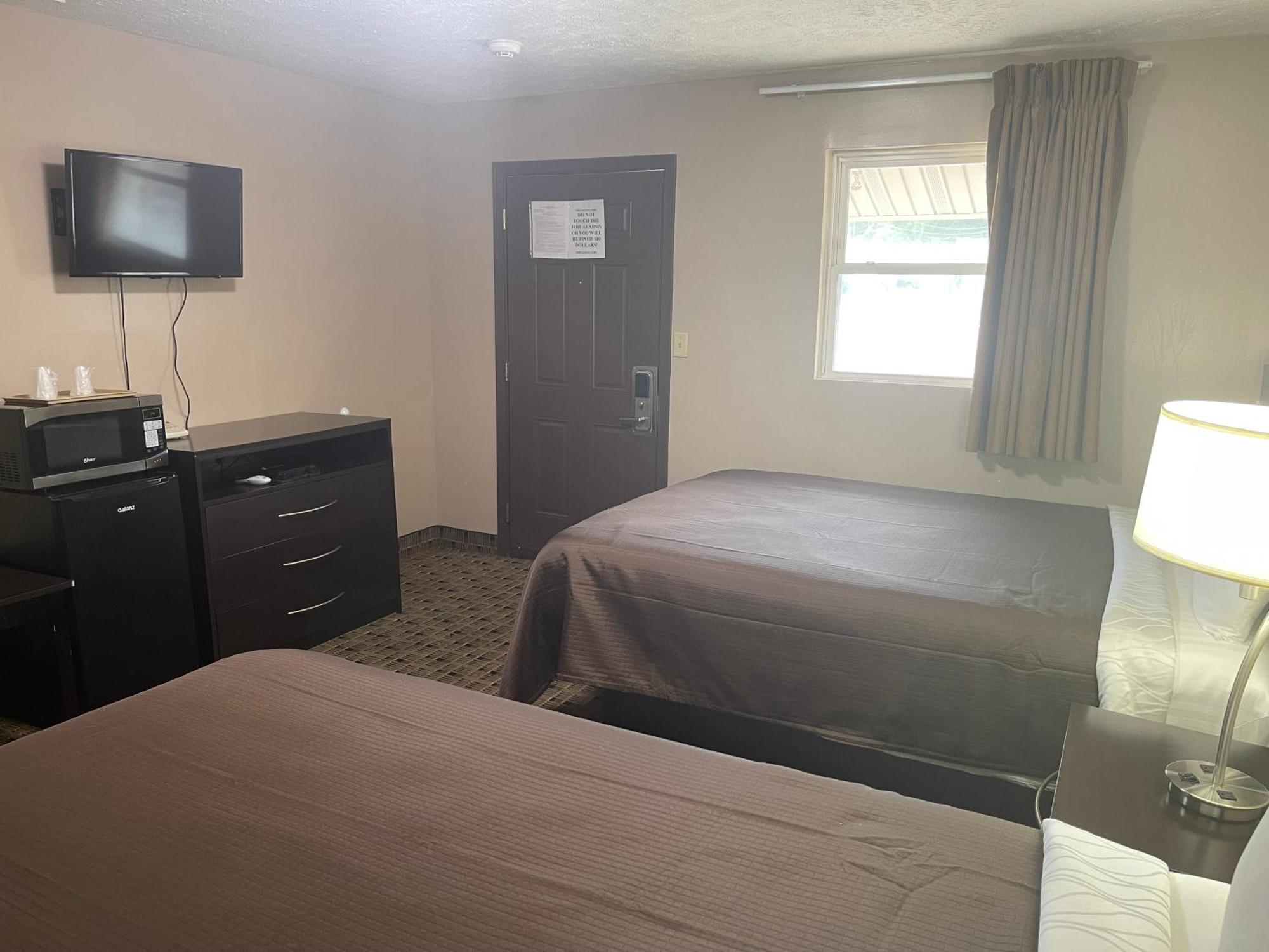 אשטבולה Economy Inn & Suites מראה חיצוני תמונה