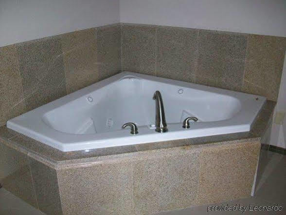 אשטבולה Economy Inn & Suites חדר תמונה